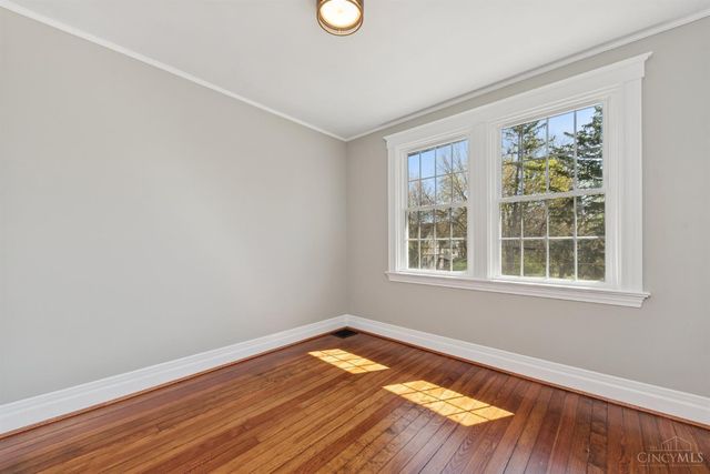 5123 Stewart Avenue, Cincinnati, OH 45227