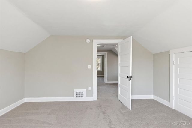 5123 Stewart Avenue, Cincinnati, OH 45227