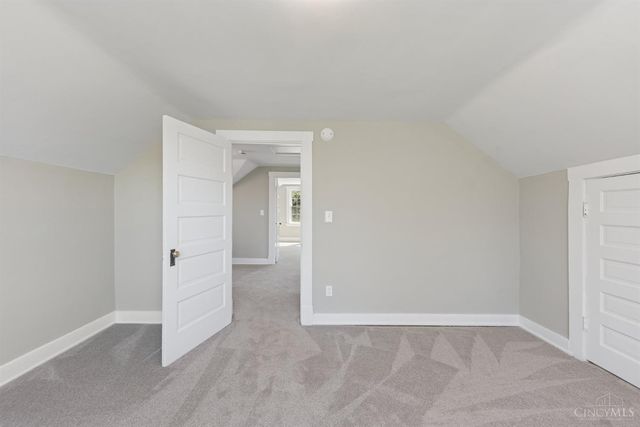 5123 Stewart Avenue, Cincinnati, OH 45227