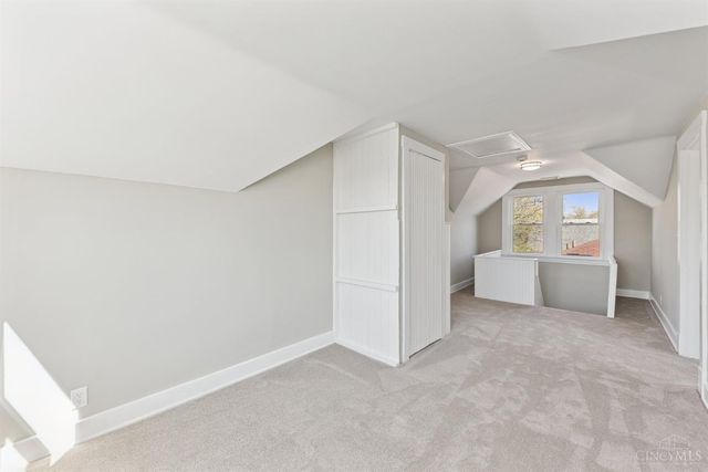 5123 Stewart Avenue, Cincinnati, OH 45227