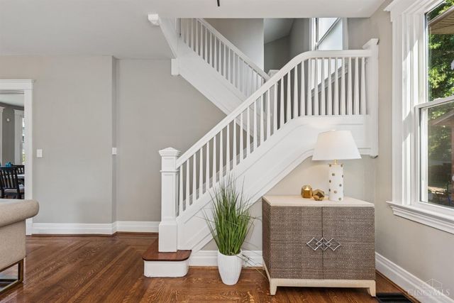 5123 Stewart Avenue, Cincinnati, OH 45227