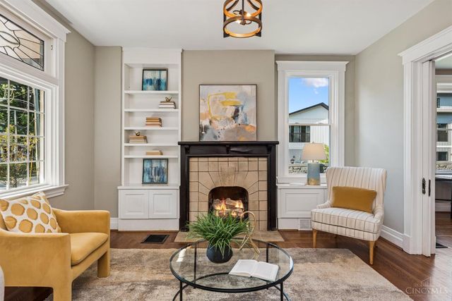 5123 Stewart Avenue, Cincinnati, OH 45227