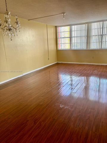 1301 NE Miami Gardens Dr 813W, Miami, FL 33179