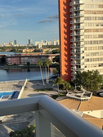 1301 NE Miami Gardens Dr 813W, Miami, FL 33179