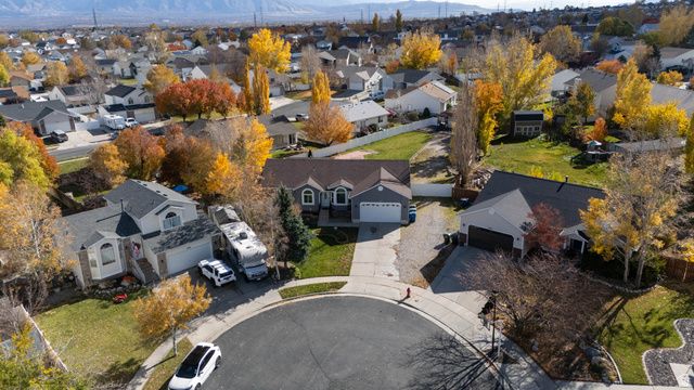 6389 S MILL VALLEY CT, Salt Lake City, UT 84118