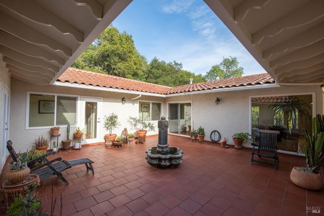 1163 Mountain Pine Rd, Cloverdale, CA 95425