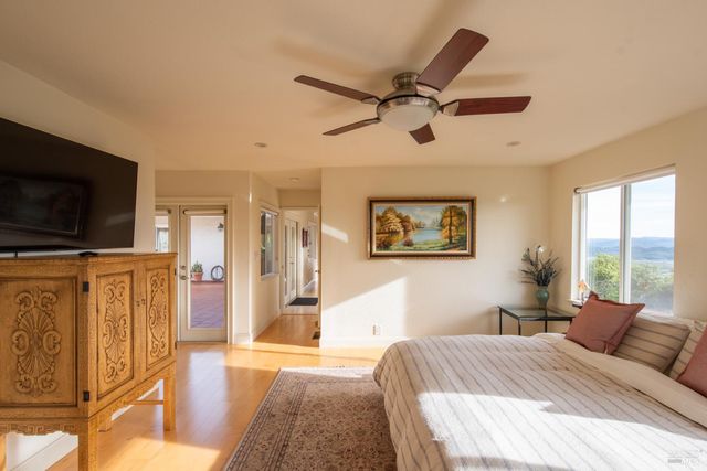 1163 Mountain Pine Rd, Cloverdale, CA 95425