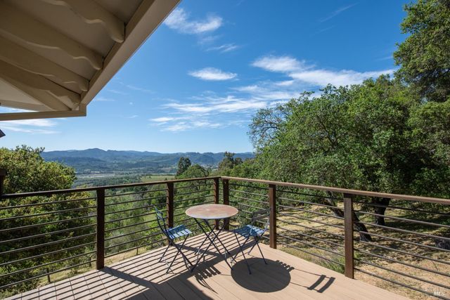 1163 Mountain Pine Rd, Cloverdale, CA 95425