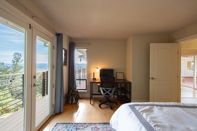 1163 Mountain Pine Rd, Cloverdale, CA 95425