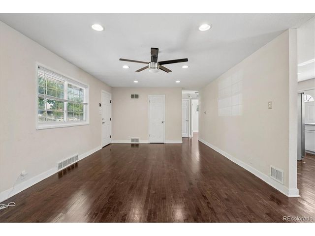 1186 Rosemary St, Denver, CO 80220