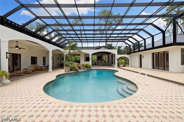 4860 Sycamore DR, Naples, FL 34119