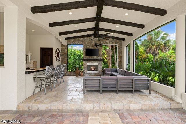 4860 Sycamore DR, Naples, FL 34119