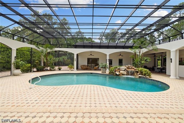 4860 Sycamore DR, Naples, FL 34119