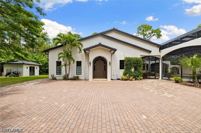 4860 Sycamore DR, Naples, FL 34119