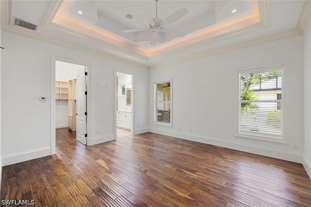 4860 Sycamore DR, Naples, FL 34119