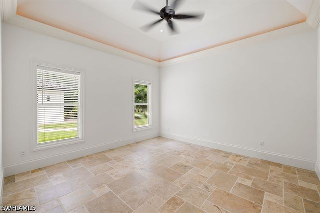 4860 Sycamore DR, Naples, FL 34119