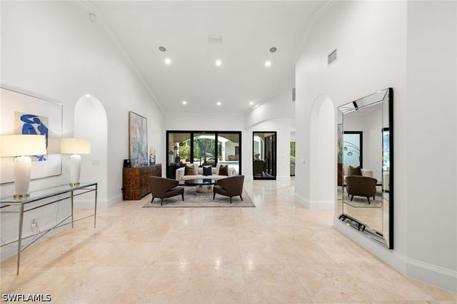 4860 Sycamore DR, Naples, FL 34119