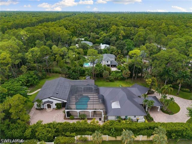 4860 Sycamore DR, Naples, FL 34119