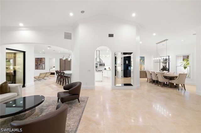4860 Sycamore DR, Naples, FL 34119