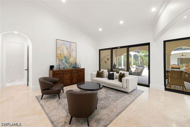 4860 Sycamore DR, Naples, FL 34119