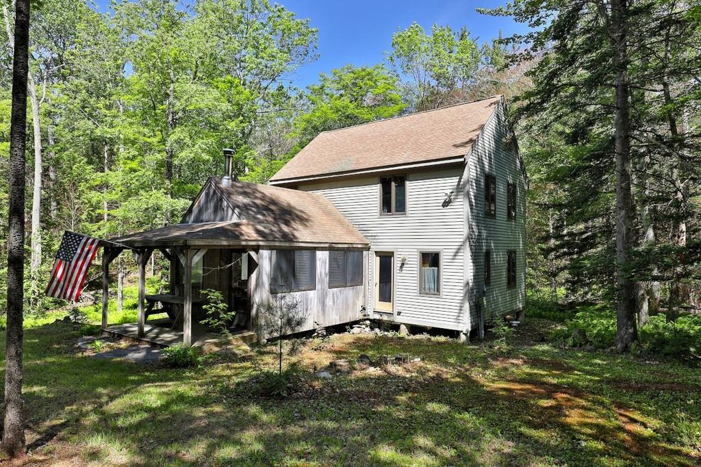 1749 Middletown Road, Andover, VT 05143