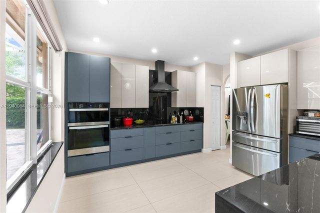 4963 NW 58th Ave, Coral Springs, FL 33067