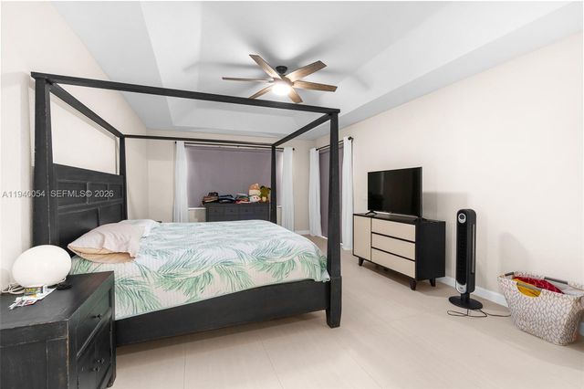 4963 NW 58th Ave, Coral Springs, FL 33067