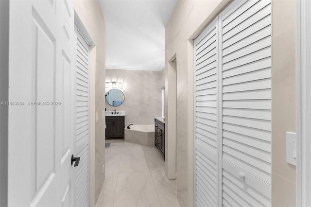 4963 NW 58th Ave, Coral Springs, FL 33067