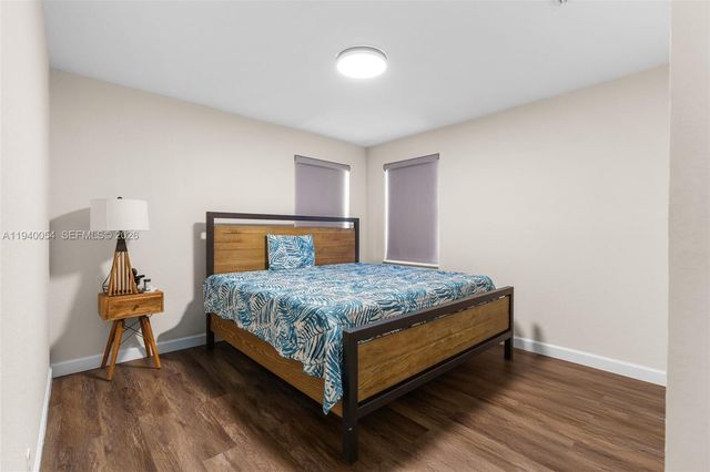 4963 NW 58th Ave, Coral Springs, FL 33067