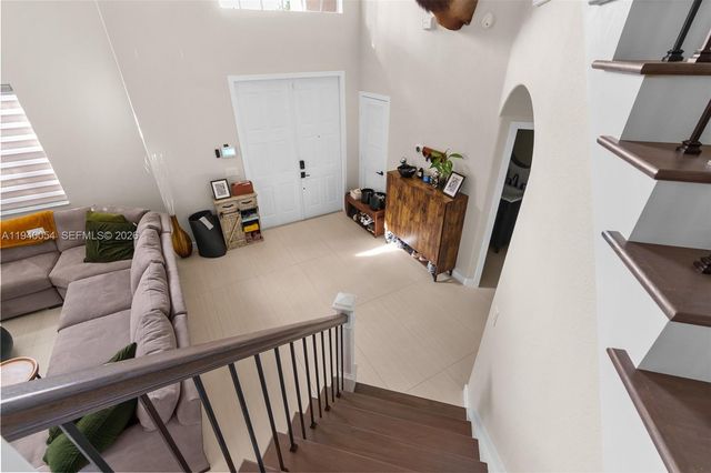 4963 NW 58th Ave, Coral Springs, FL 33067