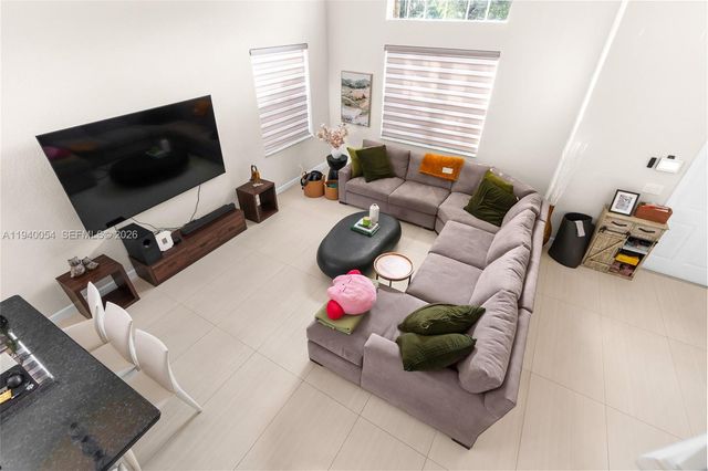 4963 NW 58th Ave, Coral Springs, FL 33067