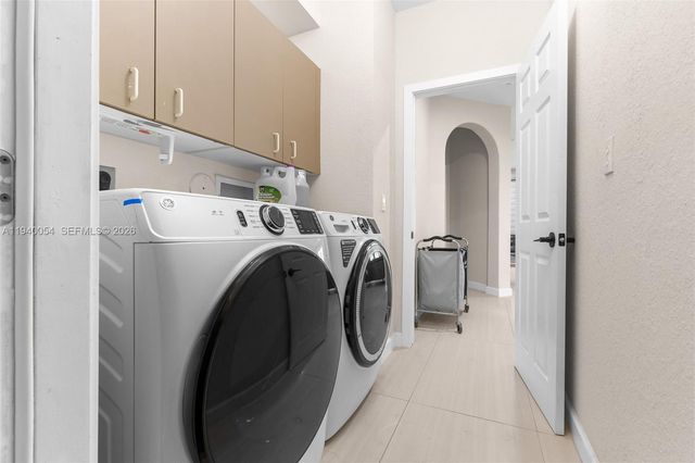 4963 NW 58th Ave, Coral Springs, FL 33067