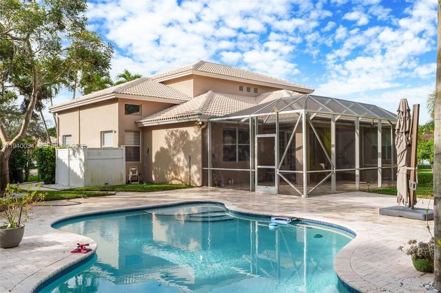 4963 NW 58th Ave, Coral Springs, FL 33067