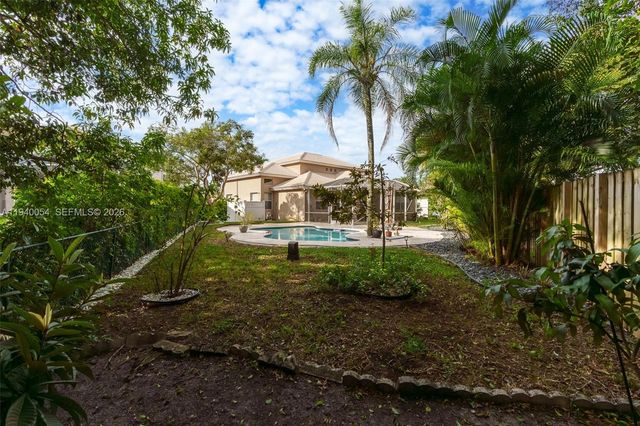 4963 NW 58th Ave, Coral Springs, FL 33067