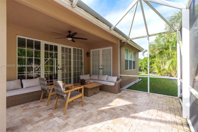 4963 NW 58th Ave, Coral Springs, FL 33067