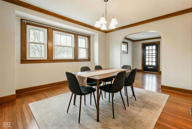 5855 E 10th Street, Indianapolis, IN 46219