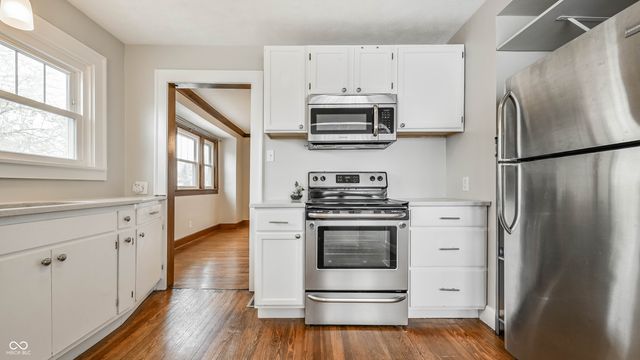 5855 E 10th Street, Indianapolis, IN 46219