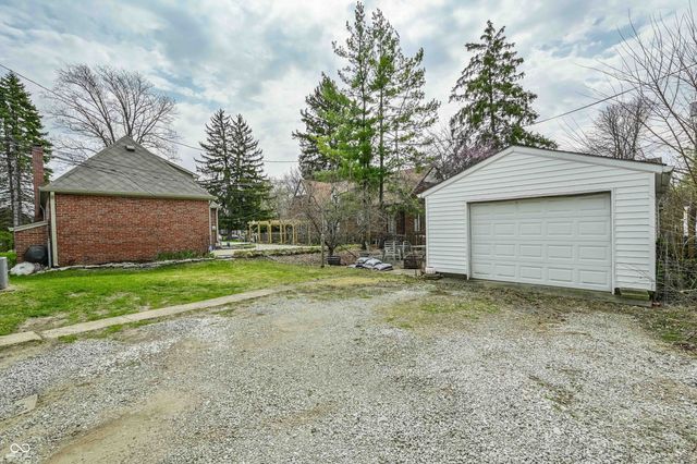 5855 E 10th Street, Indianapolis, IN 46219