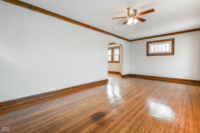 5855 E 10th Street, Indianapolis, IN 46219