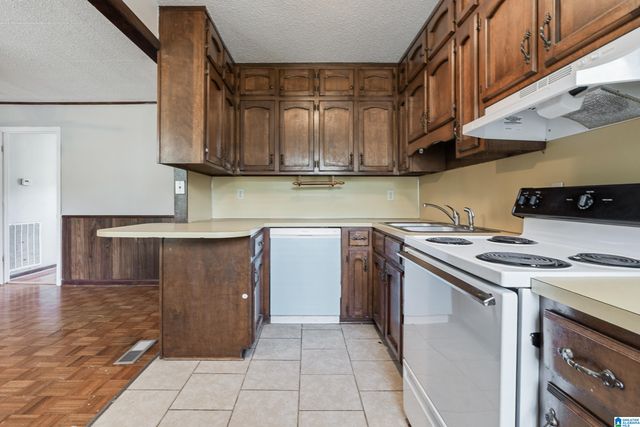 1025 MINOR DRIVE, Birmingham, AL 35224