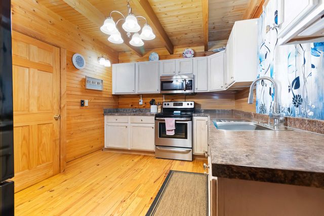 21 Clark Bottom Road, London, KY 40744