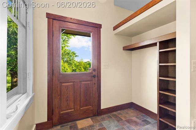 8861 Pleasantview, Northville, MI 48168