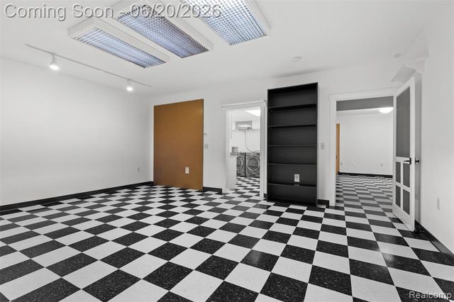 8861 Pleasantview, Northville, MI 48168