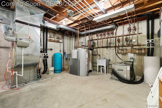 8861 Pleasantview, Northville, MI 48168