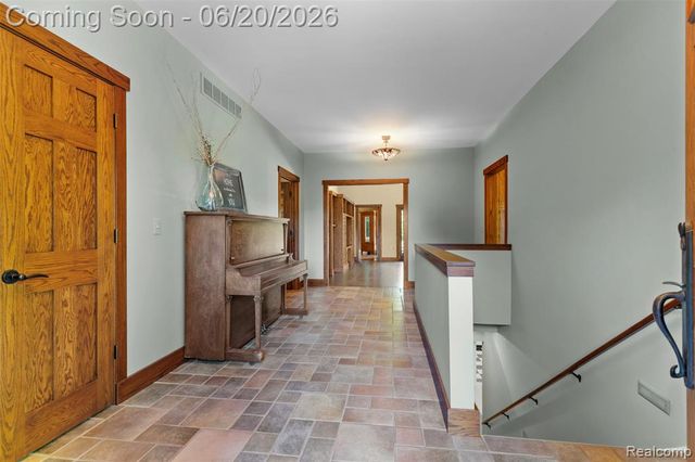 8861 Pleasantview, Northville, MI 48168