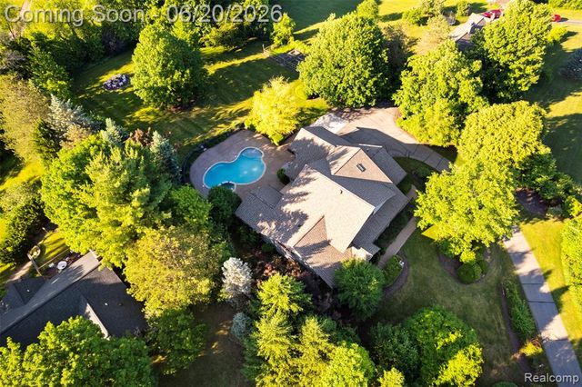 8861 Pleasantview, Northville, MI 48168
