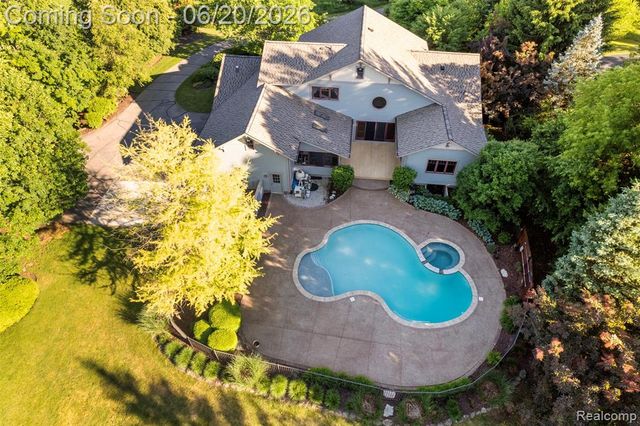 8861 Pleasantview, Northville, MI 48168