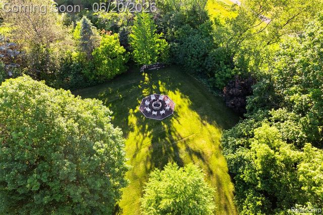 8861 Pleasantview, Northville, MI 48168