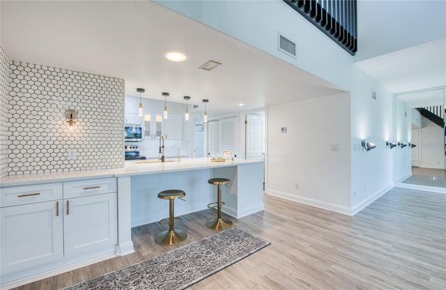 1328 PELICAN CREEK CROSSING D, St Petersburg, FL 33707