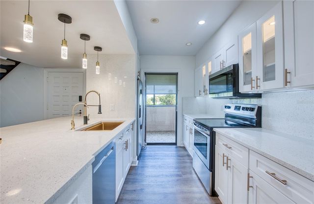 1328 PELICAN CREEK CROSSING D, St Petersburg, FL 33707